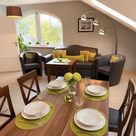 Komfort Polarstern In Gutshaus Garz (Rugen)