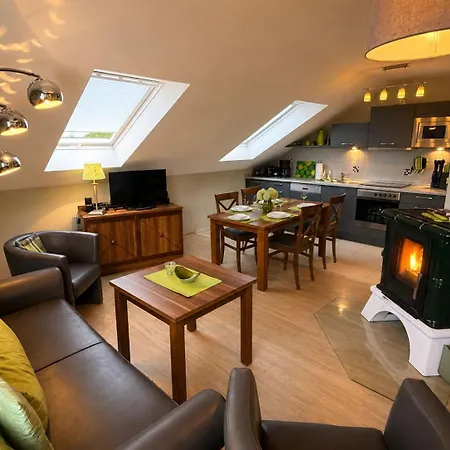 Apartment Komfort Polarstern In Gutshaus Garz (Rugen)