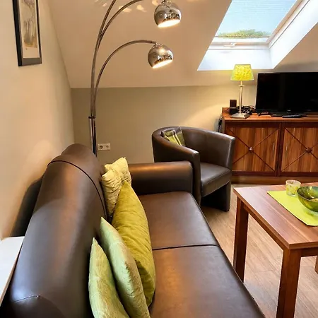 Apartment Komfort Polarstern In Gutshaus Garz (Rugen)